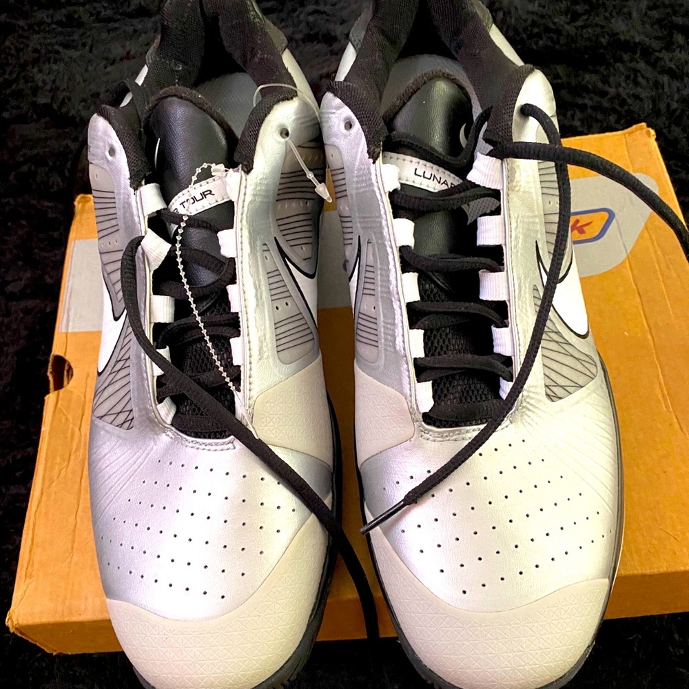 NWOT 11.5 Men’s Nike Lunarlon Sneakers